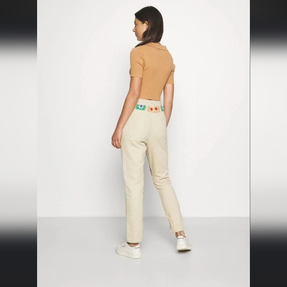 FREE PEOPLE Crochet Zuri Mom Jeans Boho Size 27 100% Cotton Crochet Floral - Picture 4 of 16